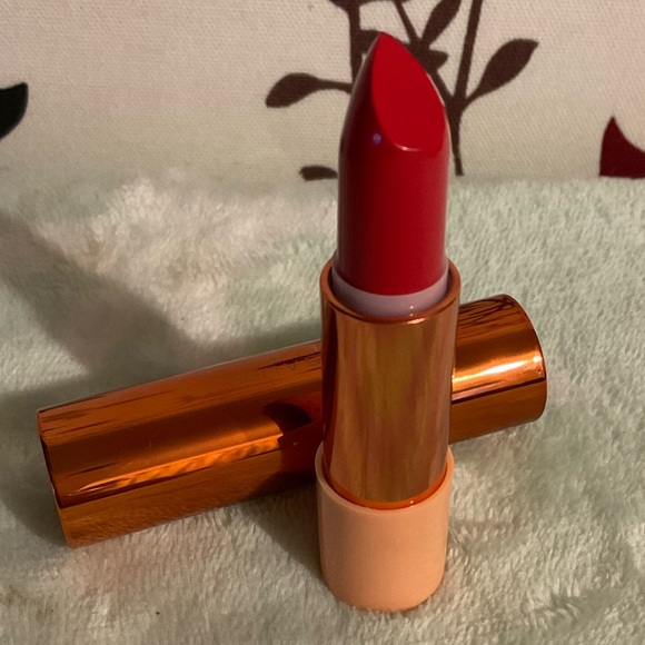 Napoleon Perdis Other - Napoleon Perdis Lipstick $7💄